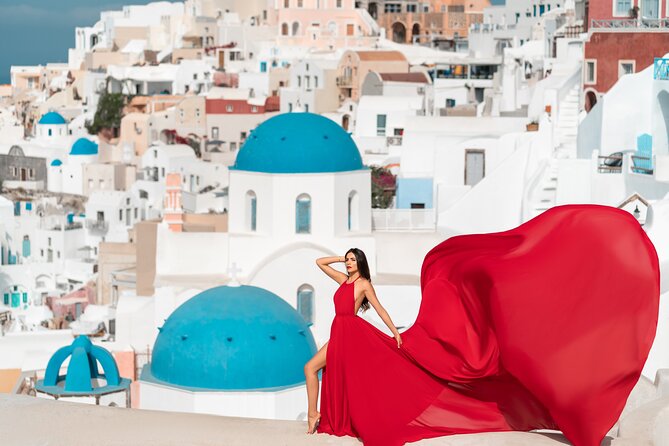 Private Flying Dress Photoshoot in Santorini - Choosing between Oia and Imerovigli