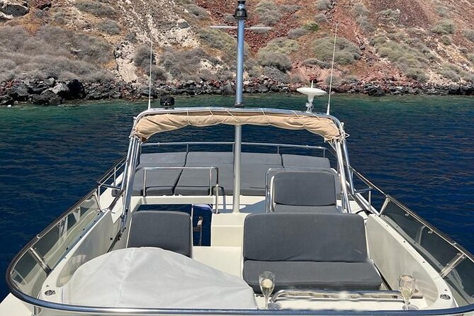Private Full-Day Motor Yacht Cruise with Meal, Open Bar+Transfers - Oia, Ammoudi Harbour, and the Afternoon Sunset Option