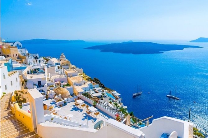 ~PRIVATE Full Day Santorini road tour 8 hours Book with us~ - What kind of guide should you expect?
