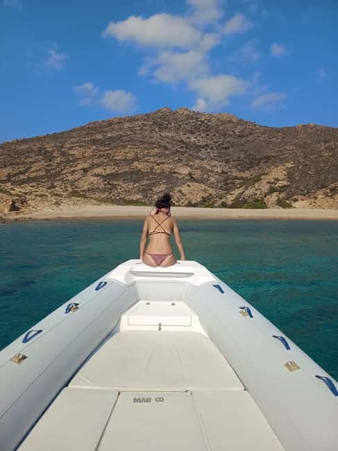 Private, fully customizable cruise in Santorini's caldera - Key points to know before booking
