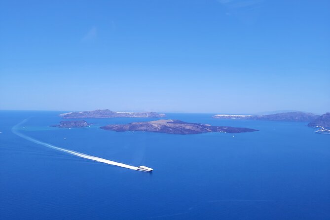 Private Helicopter Tour Santorini 20 minutes - up to 4 passengers - Santorini from the air in just 20 minutes