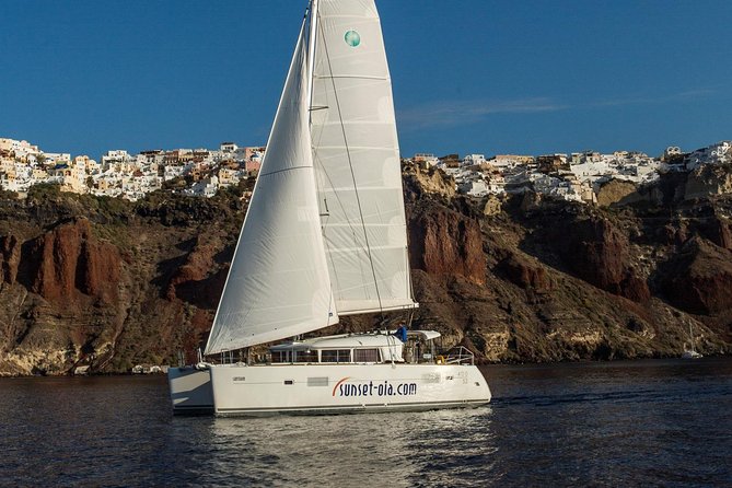 Private Morning Tour Lagoon 400-380 Sailing in Santorini ,lunch, drink, transfer - Starting at Ammoudi below Oia