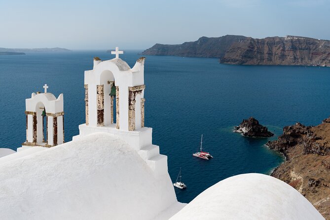 Private Oia Panoramic Scenes: Embrace the most picturesque village of Santorini! - Why a private van makes a difference