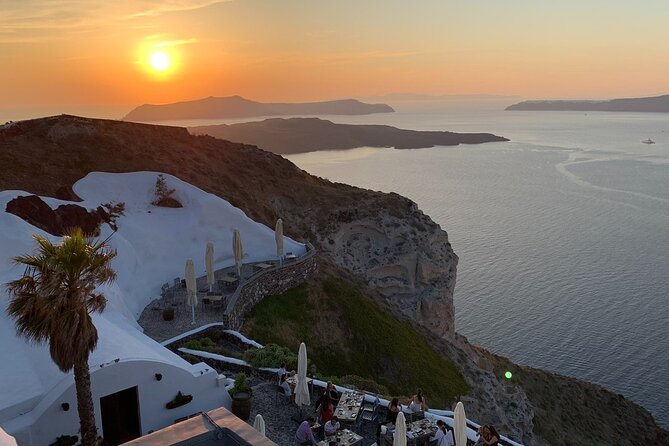 Private Santorini Half Day Highlights 4-Hour Tour & Native Driver - Imerovigli and the blue-domed view
