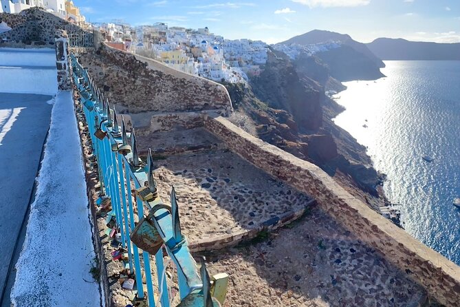 Private Santorini Highlights Tour – Scenic Views & Local Insight - What this five-hour Santorini tour is really trying to do