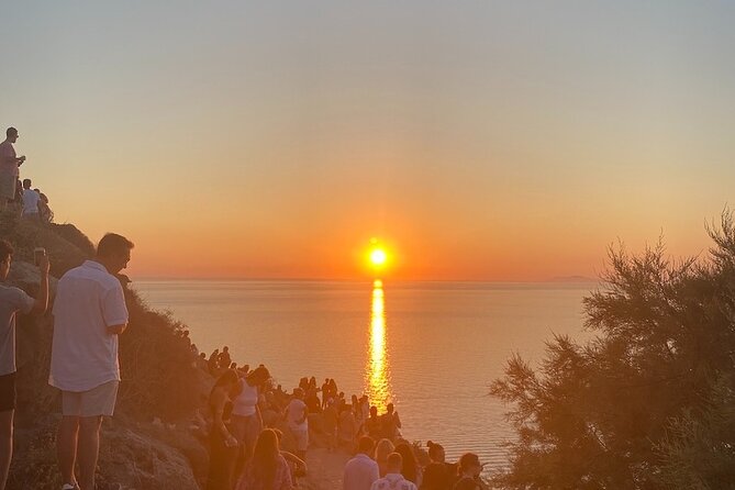 Private Santorini Highlights Tour – Scenic Views & Local Insight - Dora’s local guidance is a major part of the value