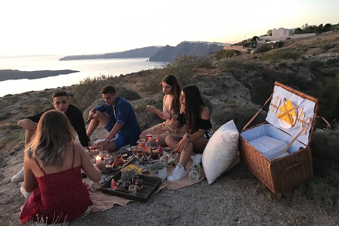 Private Santorini Sunset Picnic Experience - Jackie and the personal touch