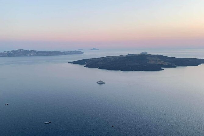 Private Tailor-Made Santorini Tour with Local Driver - The southern coast: Perissa, the lighthouse, and Red Beach
