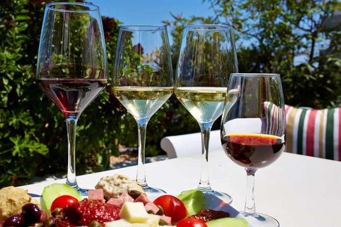 Private Tour: Great Wines and Famous Towns of Santorini - What the guide adds to the day