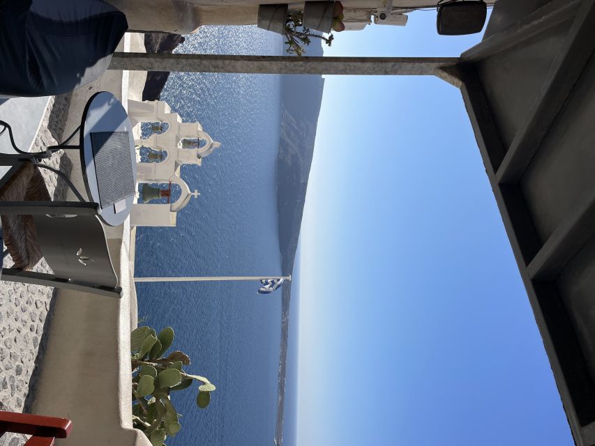Private Tour of the Famous Blue Domes and Caldera - Key points at a glance