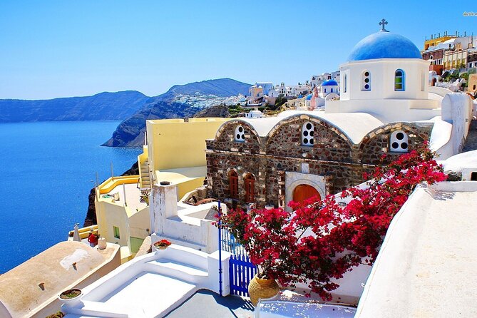 Private Transfer from Santorini Airport to Santorini - The 15 to 30 minute ride across Santorini