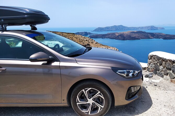 Private transfer Port/Airport or any destination in Santorini - Meeting a ferry at the port