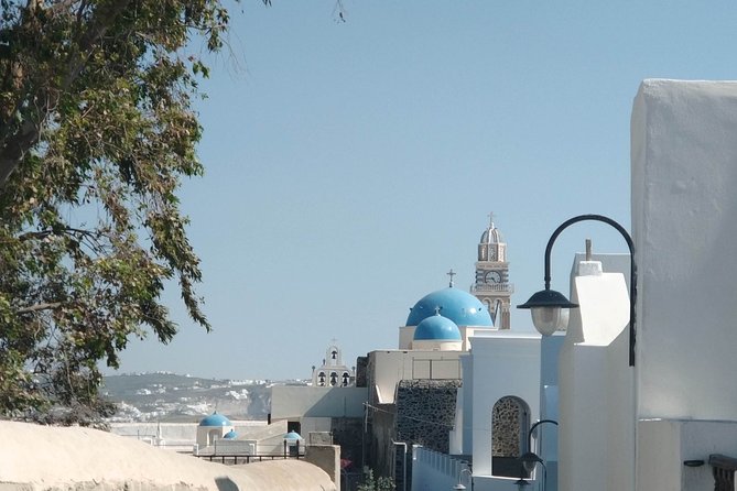 Private Transfer - Santorini Airport, Port & Hotel - A calm arrival at Santorini Airport or port