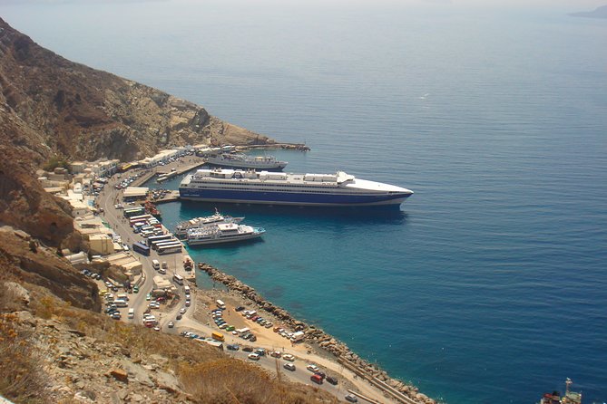 Private Transfer - Santorini Airport, Port & Hotel - The driver is part of the welcome