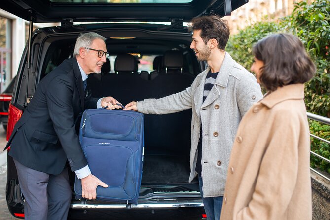 Private Transfers in Santorini Airport, Port and Hotels - Who will appreciate this transfer most