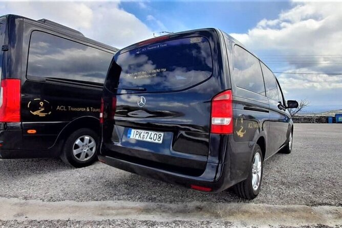Private Transportation from Airport to Oia - Why a Private Vehicle Helps in Oia