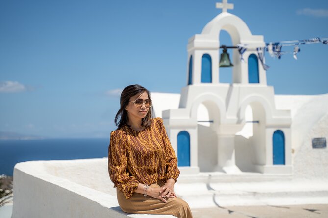Private Walking Tour in Santorini with Personal Photographer - Is $581.78 good value?