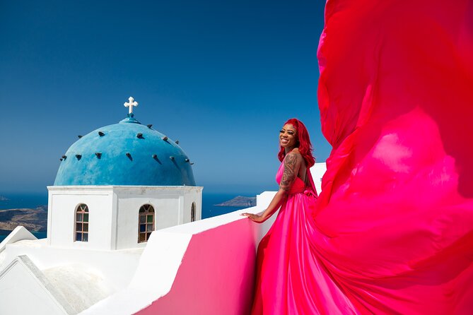 Professional Flying Dress Photoshoot In Santorini - What happens during the one-hour appointment