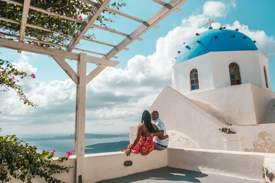 Proposal Photoshoot Santorini - Planning the Moment Without Losing the Surprise