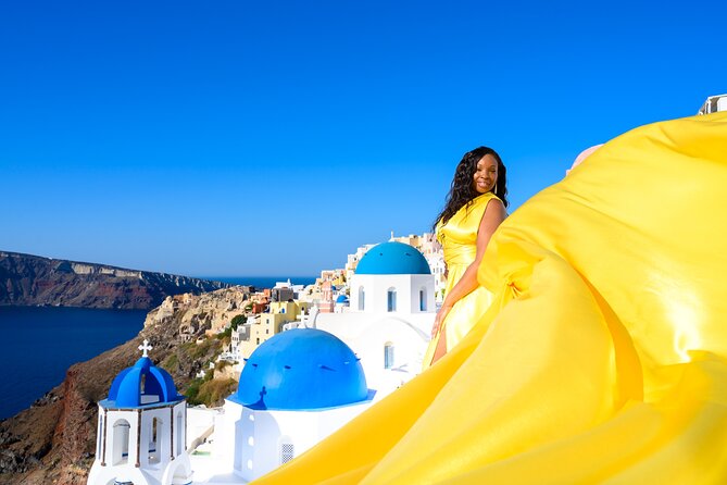 Santorini 2h Private Flying Dress Photoshoot with Transportation - What this Santorini photo session is really like