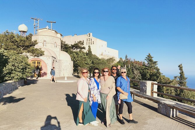 Santorini 4 hours Private Tour : Visit all the hotspots - Red Beach in 20 minutes: bold colors near Akrotiri