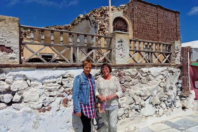 Santorini: 6hr Private Tour with Olive Oil, Beer or Wine Tasting - Sant Organics turns sightseeing into a tasting