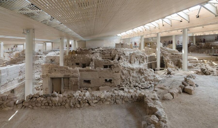 Santorini: Akrotiri Prehistoric City Guided Walking Tour - Language choices and accessibility