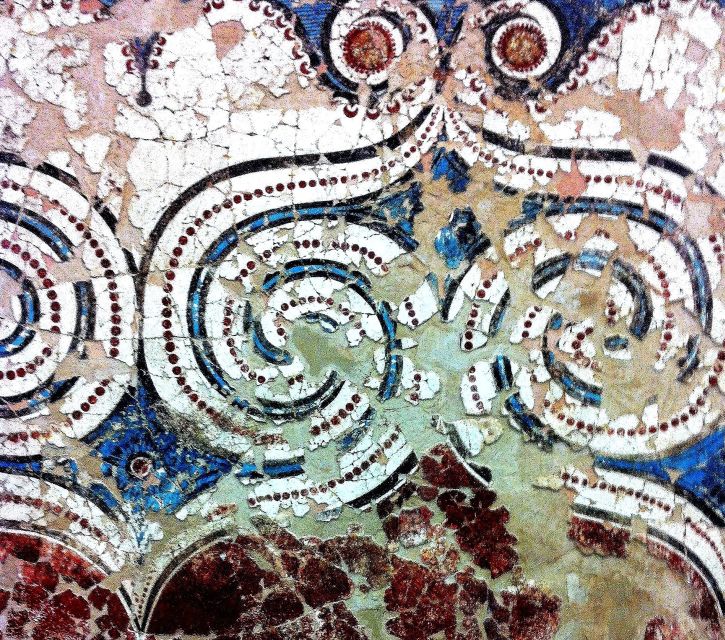 Santorini: Akrotiri Private Guided Tour with Hotel Pick-Up - Who will get the most from this visit?