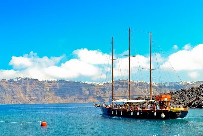 Santorini Caldera Morning Cruise With King Thiras Boat - Palea Kameni and the warm springs
