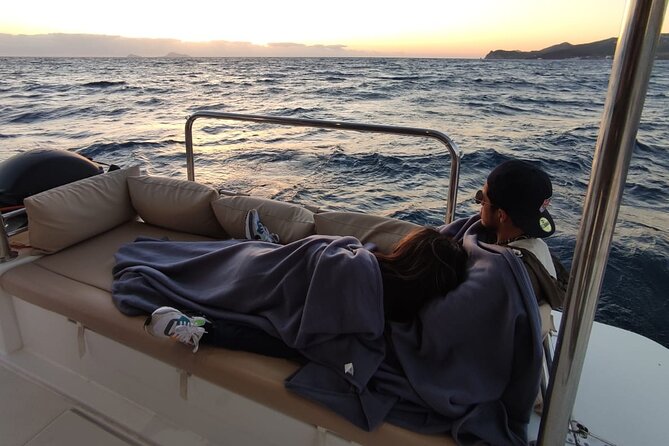 Santorini Caldera Panorama Winter Cruise All Inclusive - Who should book this Santorini cruise?