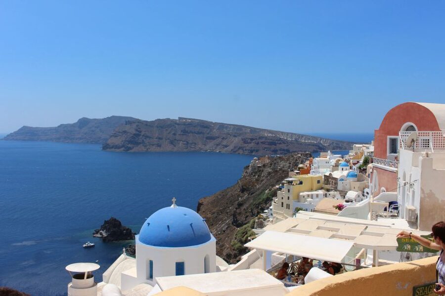 Santorini Caldera: Sunset Cruise with Dinner - Getting from your hotel to Athinios Port