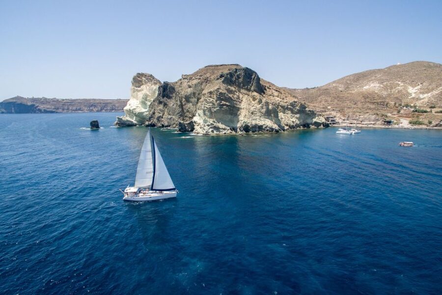Santorini Caldera: Sunset Sailing Cruise with Meal - From your hotel to Vlychada Marina