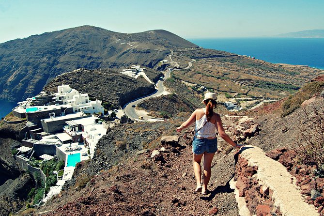 Santorini Caldera Walk Hiking Experience Fira-Oia - What the guide adds, and where the value varies
