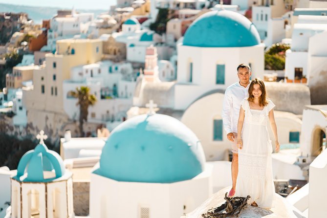Santorini car tour with a local - Why a private car makes sense on Santorini