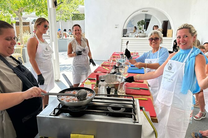 Santorini Cooking Class-2 Wineries: Special Honey Moon Experience - What the private format changes