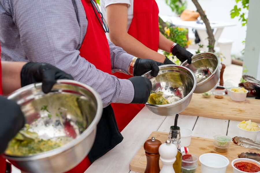 Santorini: Cooking Class with Lunch and Wine Tasting - Cooking by Kamari’s Black Beach