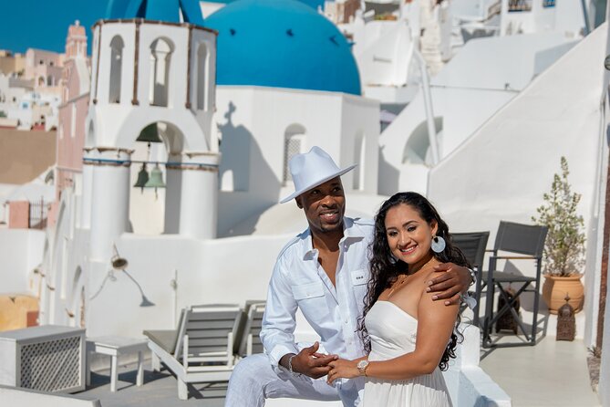 Santorini couple photoshoot with 50 edited photos! - Timing, weather, and simple preparation