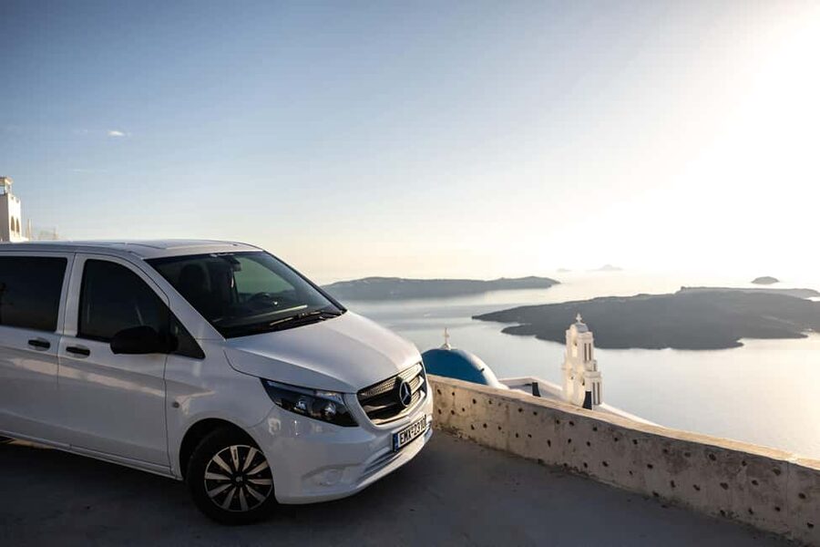 Santorini: Customizable Private Tour with a local Guide - A private way to see more of Santorini