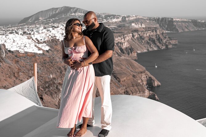 Santorini: Customized Private Photoshoot Walk in Oia - Who should book this Oia photo walk?