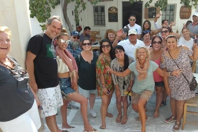 Santorini Day Tour with Sunset in Oia - Perissa for lunch, swimming, or a break