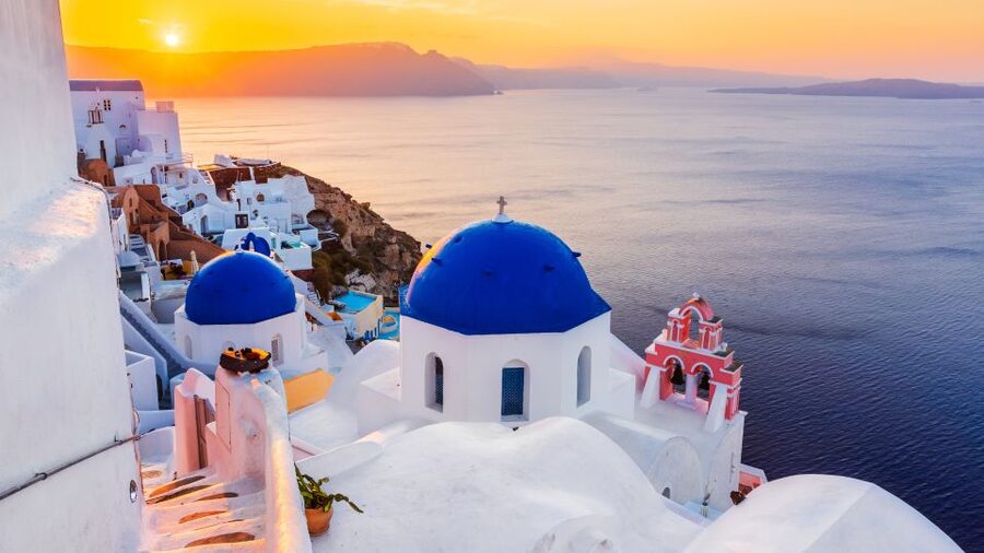 Santorini : Discover with Locals - Private Shore Excursion - Perissa and Kamari: black sand and volcanic scenery