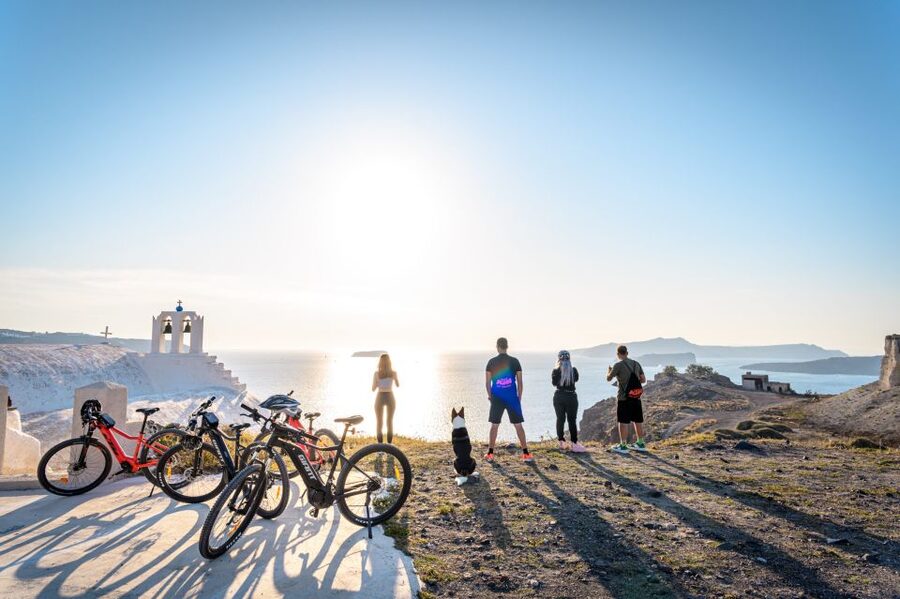Santorini e-bike guided tours - Emporio and the quieter side of the island