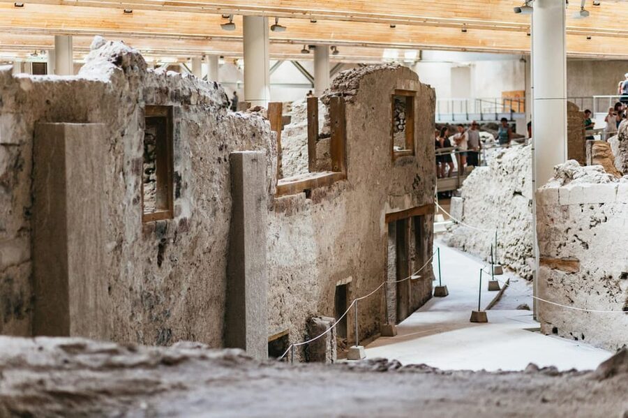 Santorini: Experience Akrotiri with a Licensed Tour Guide - The Atlantis connection, handled as a theory
