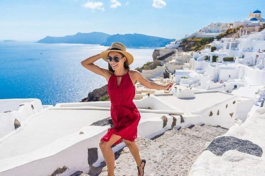 Santorini: Fira Town Walking Tour with Wine Tasting - Key points to know before booking