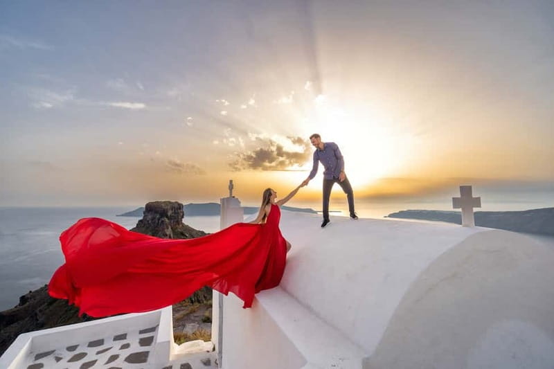 Santorini: Flying Dress Photo © Photoshoot "Express Package" - The photography style and personal direction