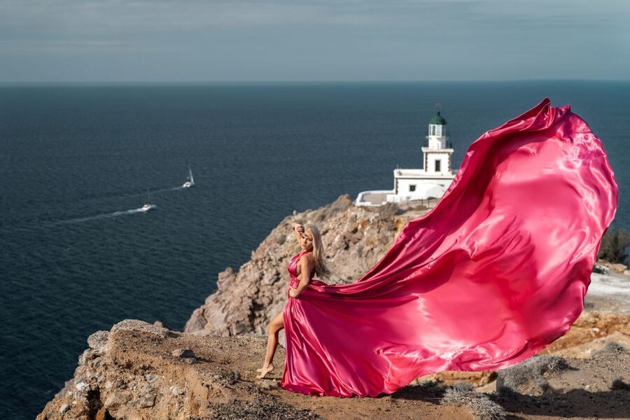 Santorini: Flying Dress Photo © Photoshoot "Express Package" - Who will enjoy this experience most