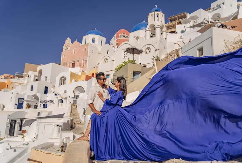 Santorini: Flying Dress Photoshoot Private Entry to Blue Dom - Picking a dress from 92 colors