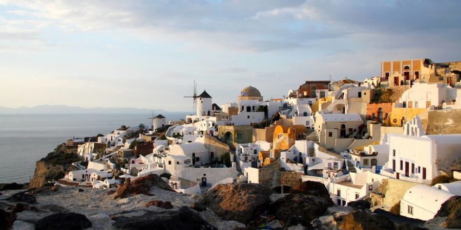 Santorini: Full-Day Small Group Tour - Red Beach and its volcanic colors