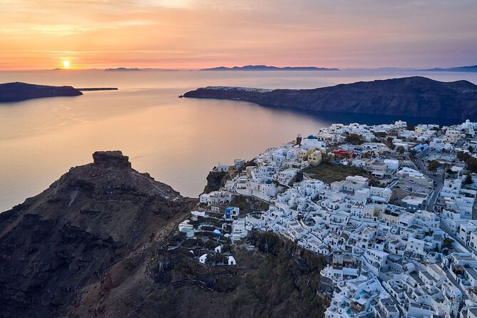 Santorini Highlights Half-Day Private Tour - Oia: postcard views with a firm time limit
