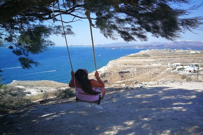 Santorini Highlights & Hidden Gems – Private Family-Friendly Tour - Why this route works for a six-hour Santorini visit